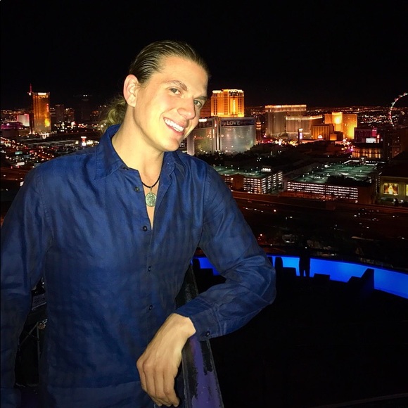 Meet your Posher, Cory - Picture 1 of 1